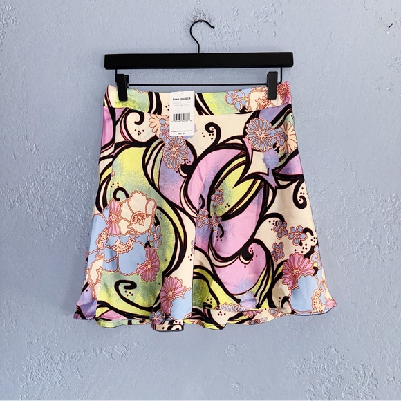Free People Whimsical Mini Skirt In Sugar and Spice Size 4 - Picture 2 of 5